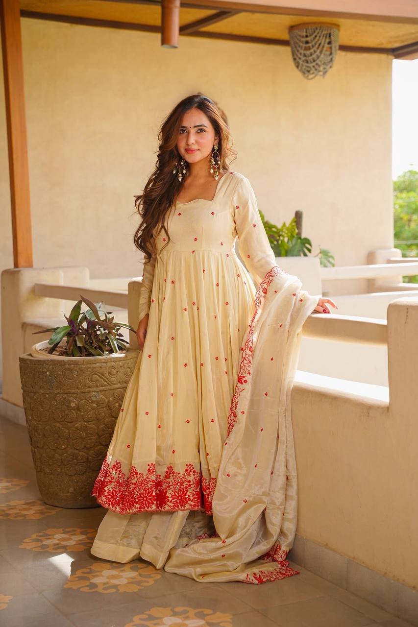 Diya's New Silk With Embroidery Suit Set.
