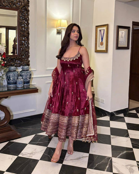 Disha's New Silk Premium Quality Anarkali Suit Set.