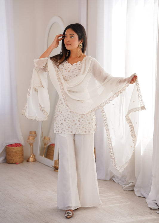 Pari's New Suit Set with Bell Bottom Pant