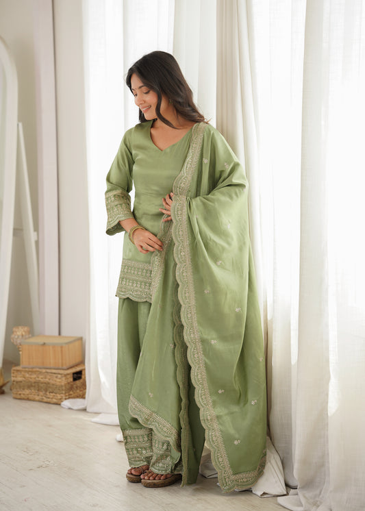 Kiyara's New Anarkali Kurti Set