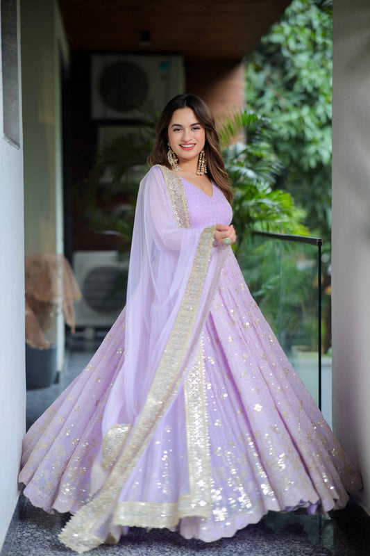 Janvi's New  Luxury Anarkali Suit Set.