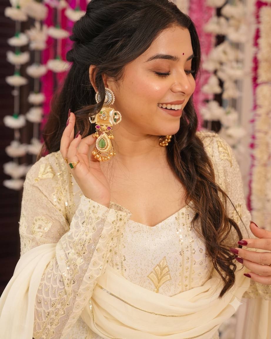divya's Thread-Sequins Embroidery Suit Set