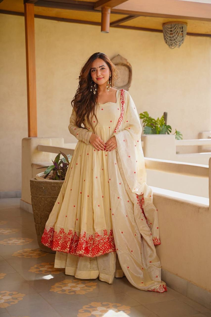 Diya's New Silk With Embroidery Suit Set.