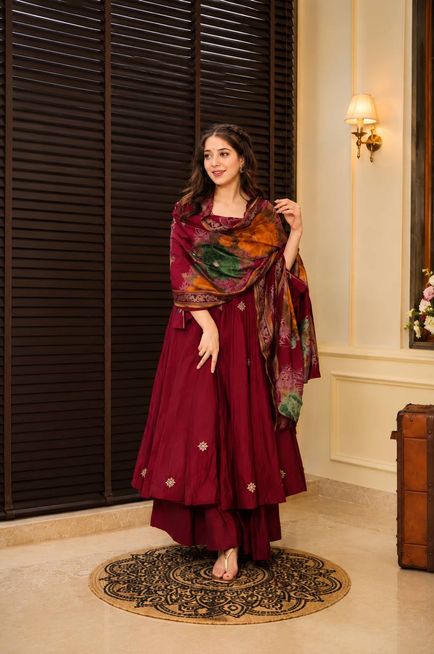Siyara's New Arrival Anarkali Suit Set