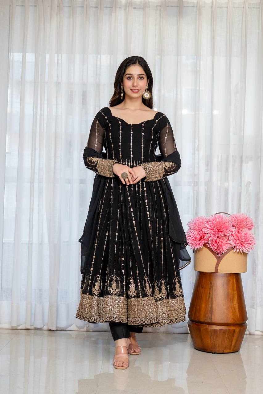 Ruhi's Black Anarkali Suit Set.