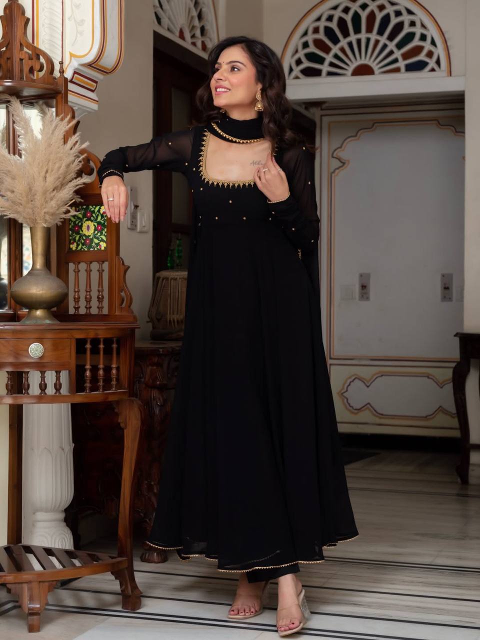 Rubi's New Black Color Suit Set.