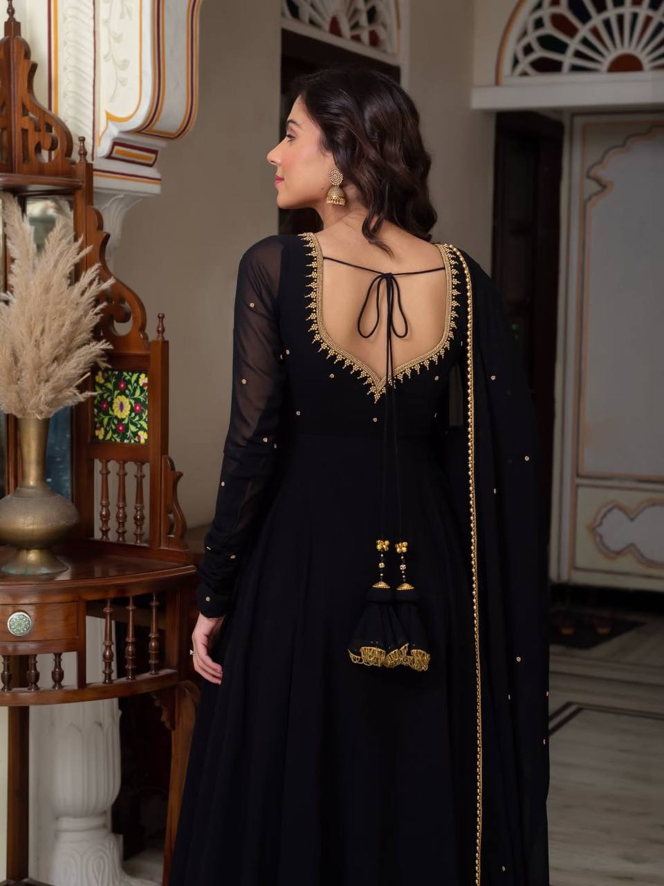 Rubi's New Black Color Suit Set.